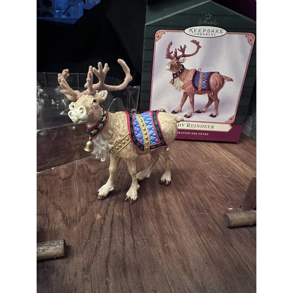 Hallmark Keepsake Ornament Ready Reindeer Membership Piece QX8295 2001‎